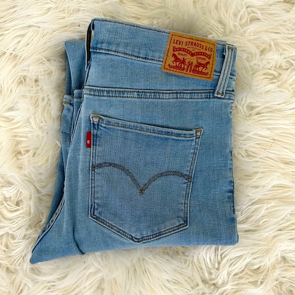 Levi’s Jeans - Picture 1 of 4